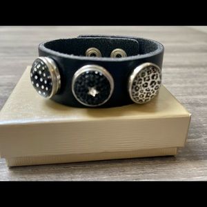 Paper Doll ROCK Cuff